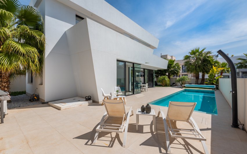 Reventa - Villa -
Ciudad Quesada