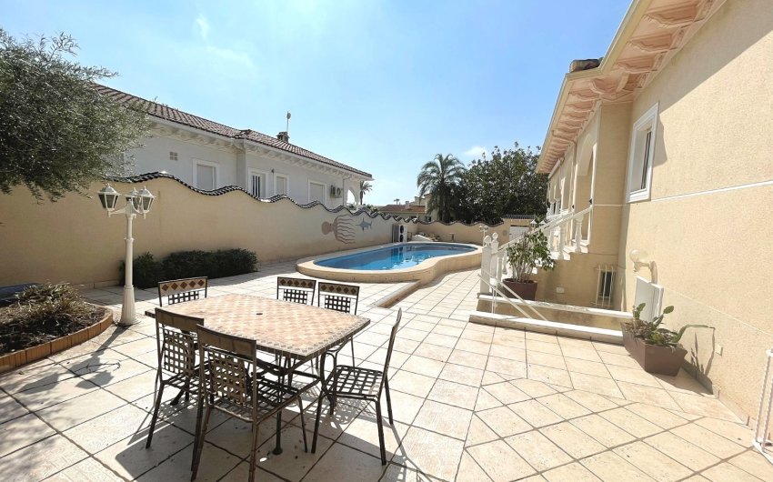 Reventa - Villa -
Ciudad Quesada