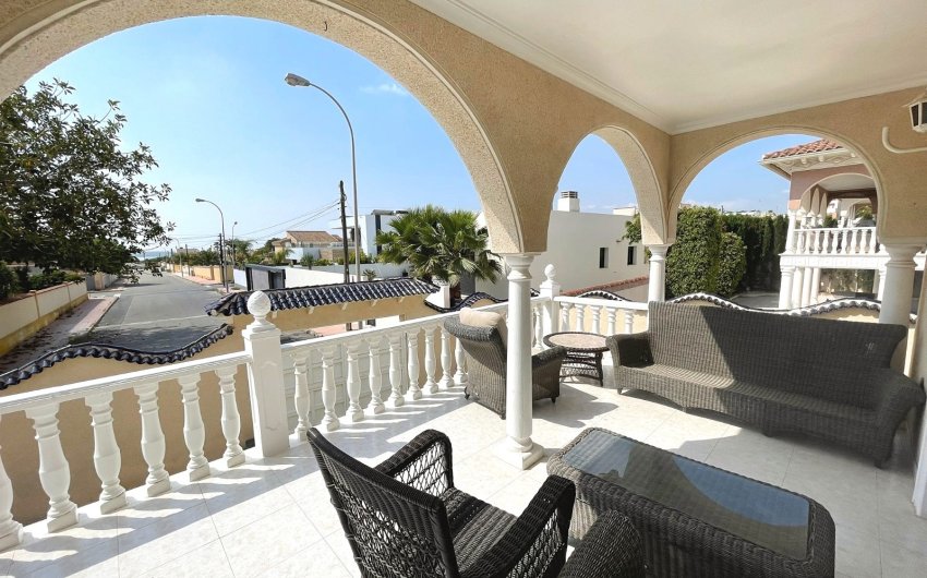 Reventa - Villa -
Ciudad Quesada