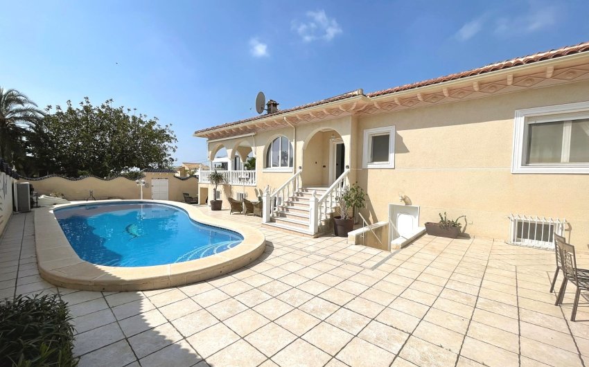 Reventa - Villa -
Ciudad Quesada