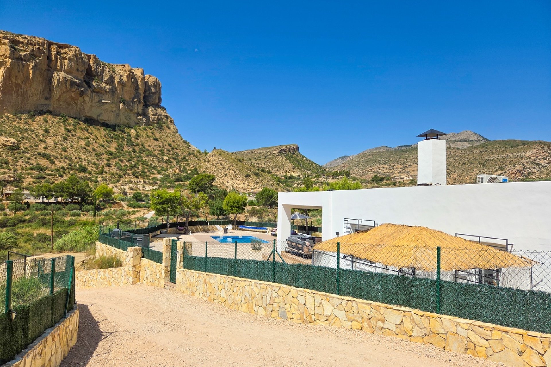 Reventa - Villa -
Crevillent - Inland