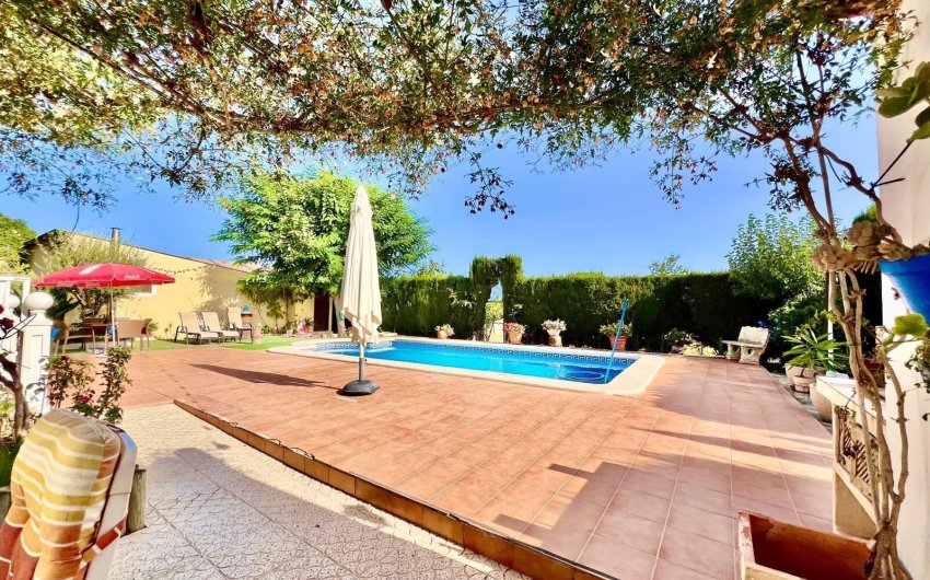 Reventa - Villa -
Daya Vieja - Costa Blanca Sur