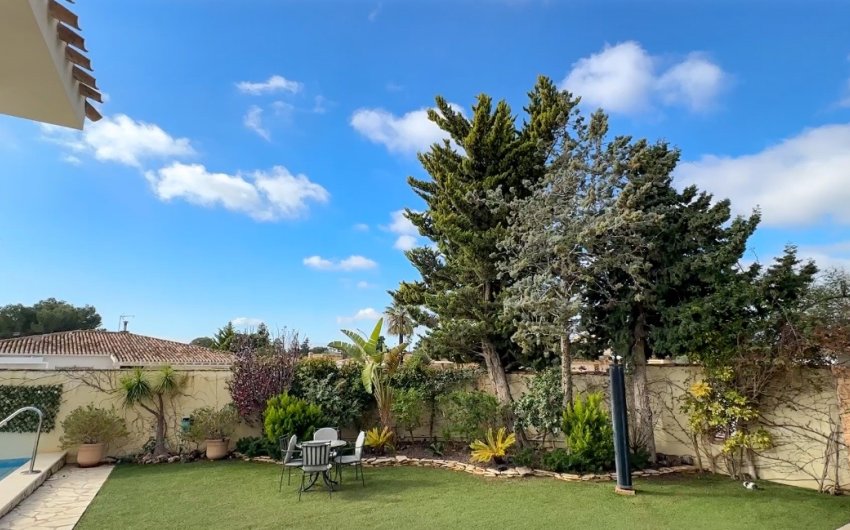 Reventa - Villa -
Dehesa de Campoamor - Costa Blanca