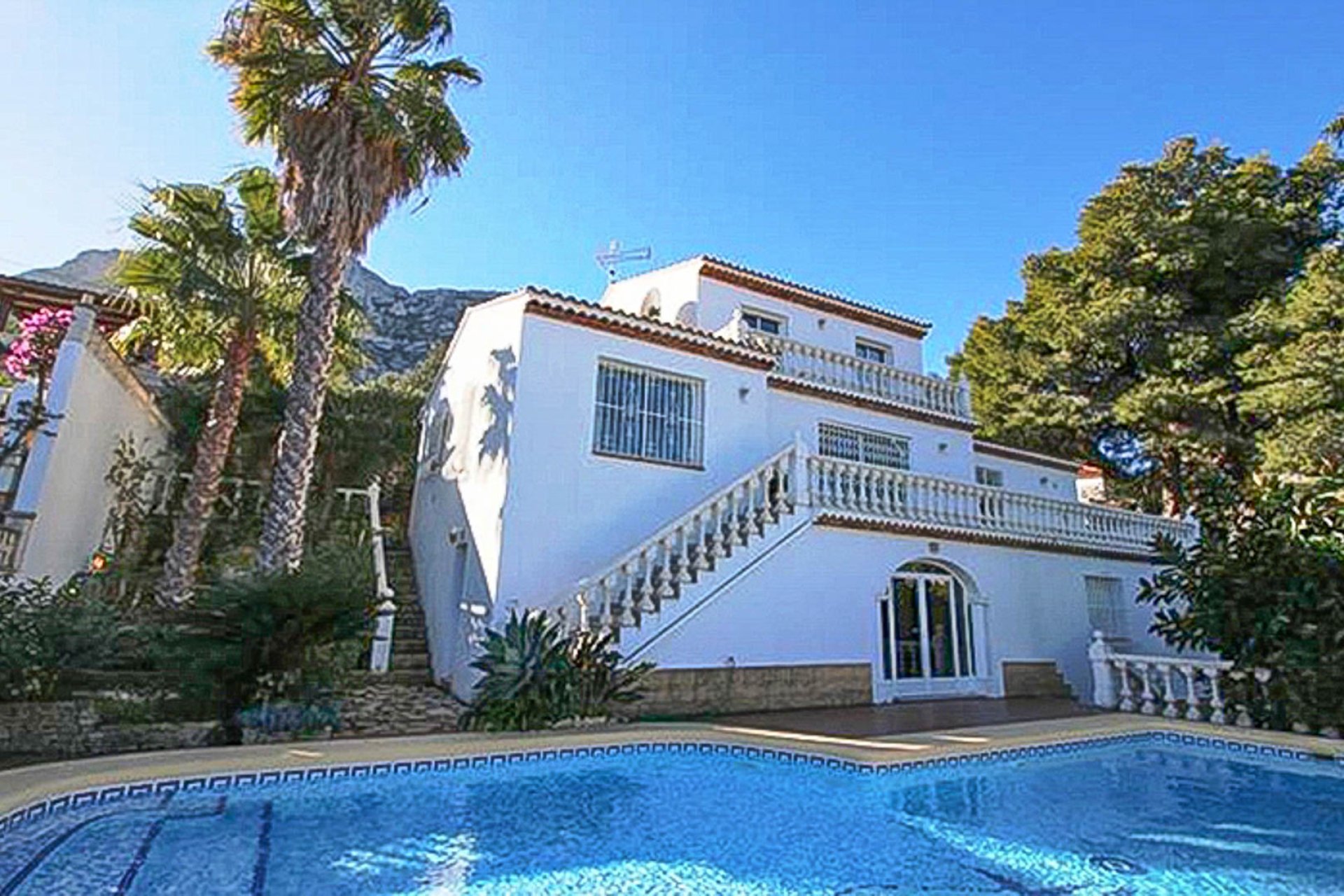 Reventa - Villa -
Denia - Altomira