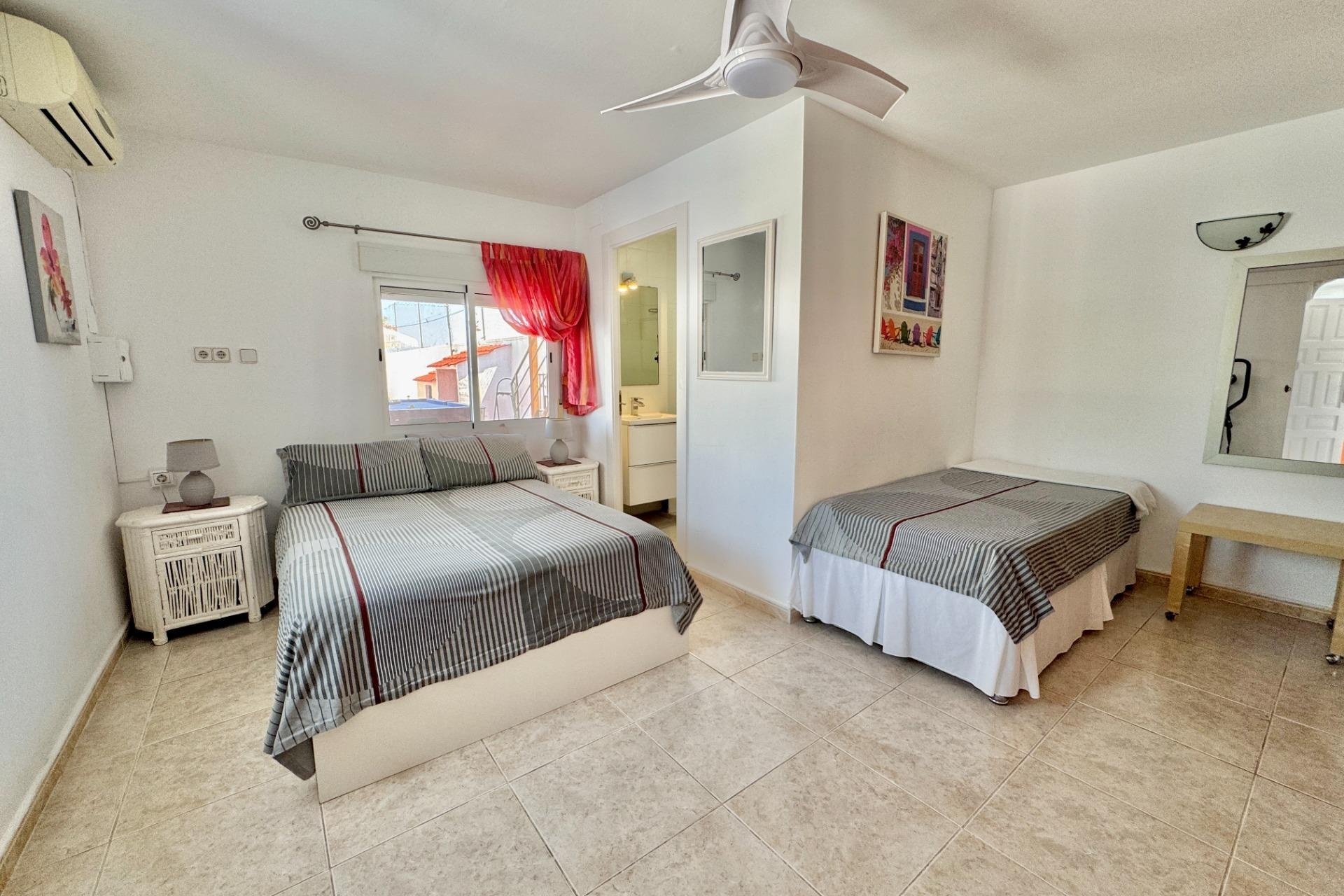 Reventa - Villa -
Dolores - Comunidad Valenciana