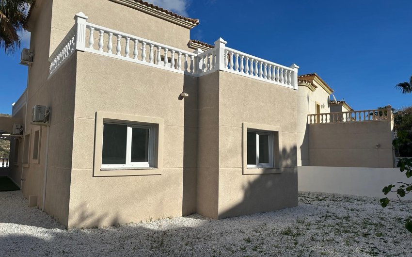 Reventa - Villa -
El Campello - Costa Blanca