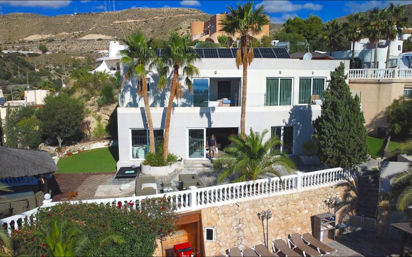 Reventa - Villa -
El Campello - Coveta fuma