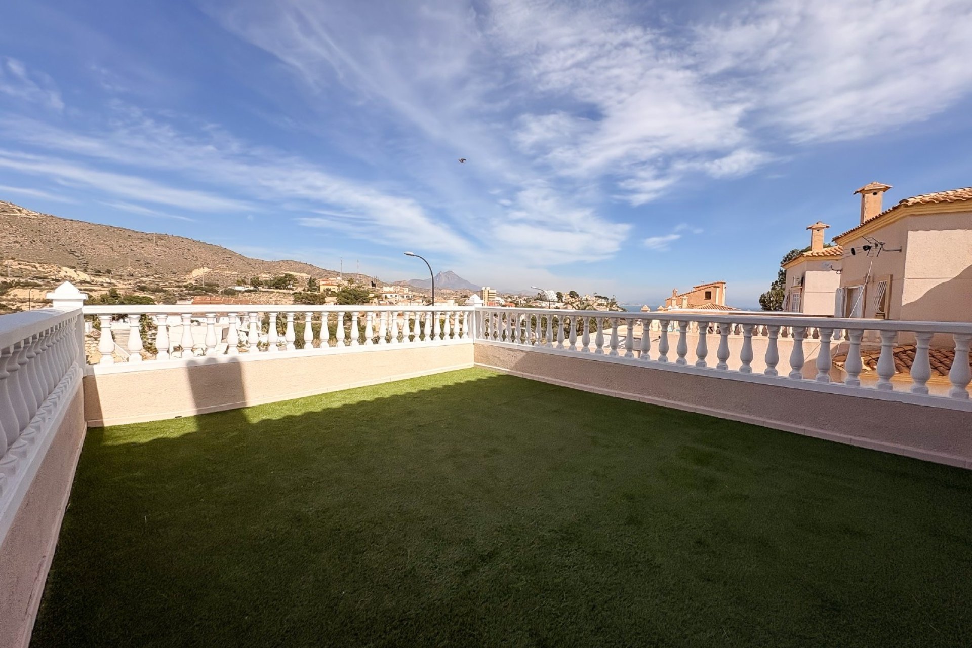 Reventa - Villa -
El Campello - Pueblo Acantilado - Venta Lanuza