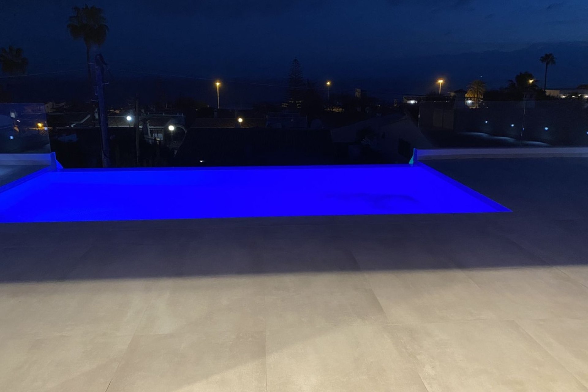 Reventa - Villa -
El Chaparral - Inland