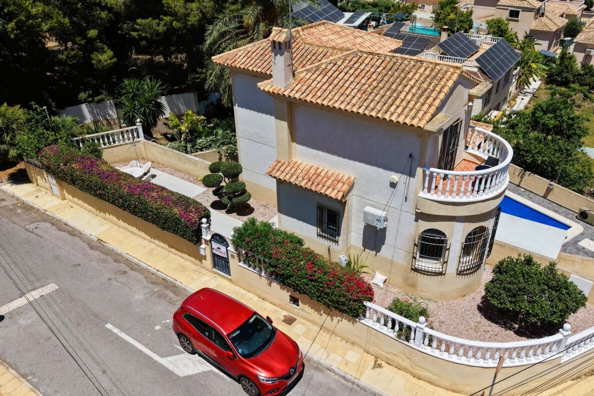 Reventa - Villa -
El Galan - Inland