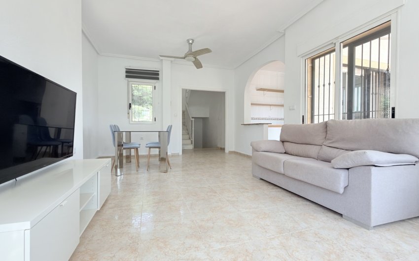 Reventa - Villa -
El Galan - Inland