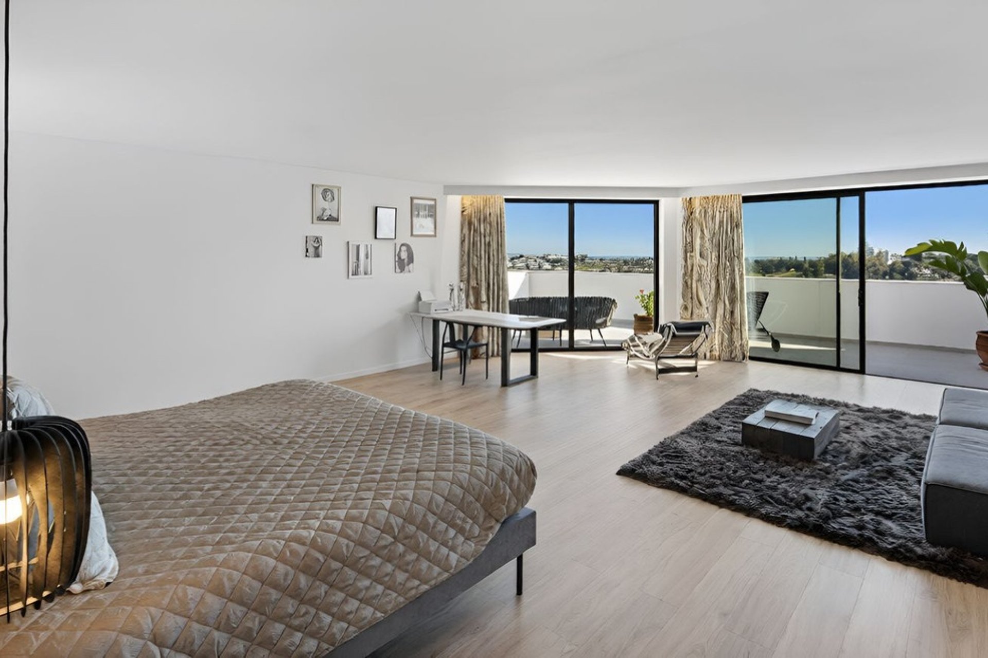 Reventa - Villa -
El Paraíso, Estepona - Costa del Sol