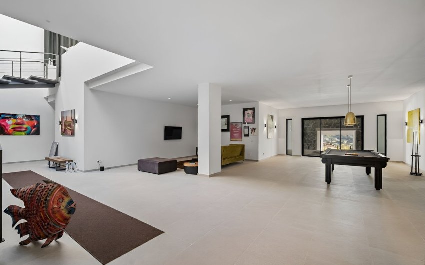 Reventa - Villa -
El Paraíso, Estepona - Costa del Sol