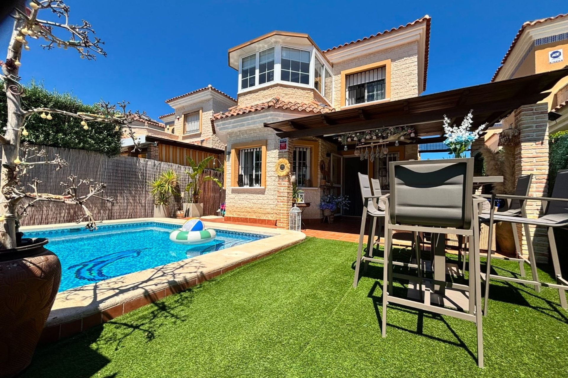 Reventa - Villa -
El Raso - Costa Blanca