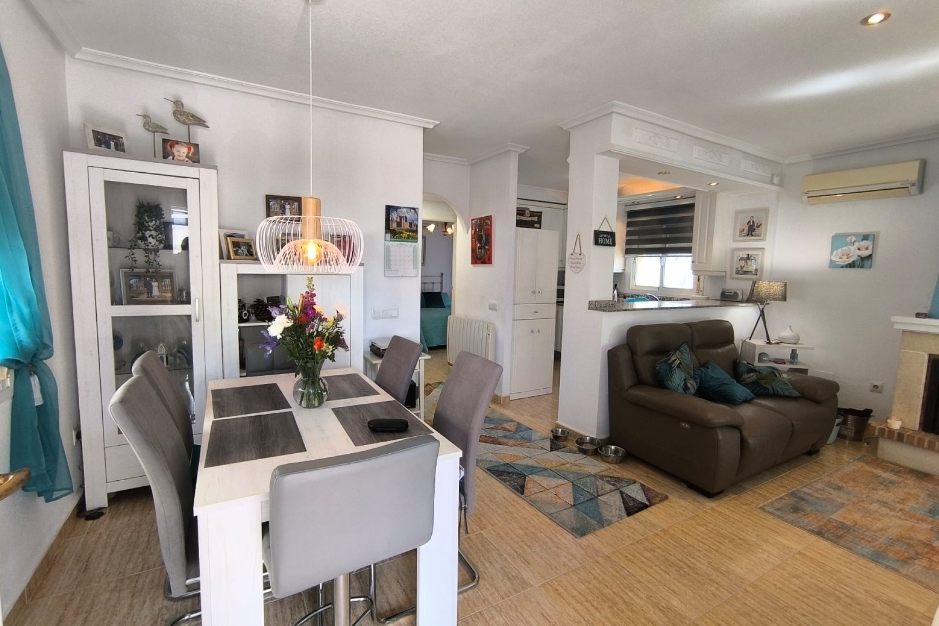 Reventa - Villa -
El Raso - Costa Blanca