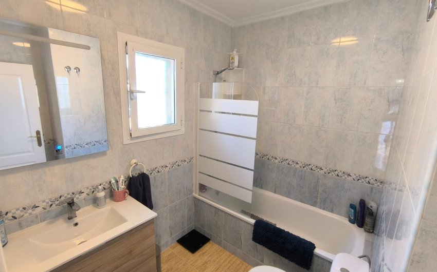 Reventa - Villa -
El Raso - Costa Blanca