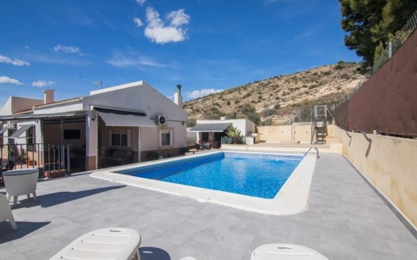 Reventa - Villa -
Elche - Costa Blanca