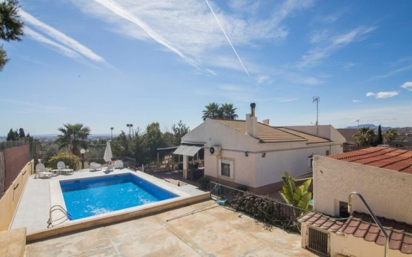 Reventa - Villa -
Elche - Costa Blanca