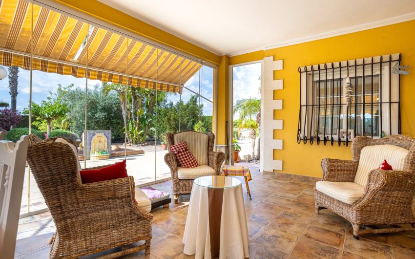 Reventa - Villa -
Elche - Costa Blanca