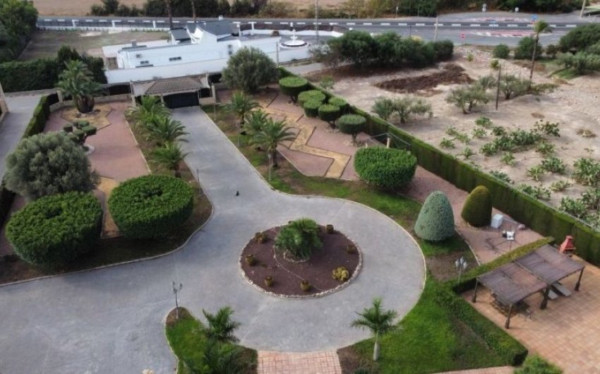 Reventa - Villa -
Elche - Costa Blanca