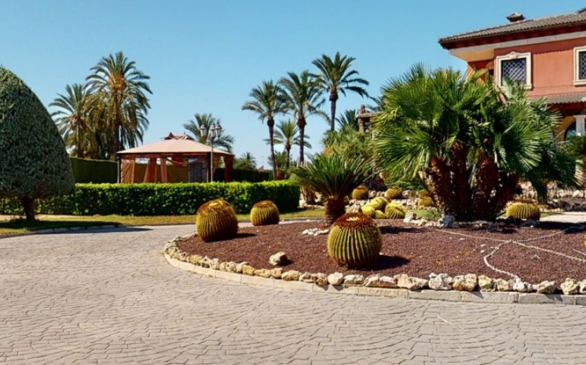 Reventa - Villa -
Elche - Costa Blanca