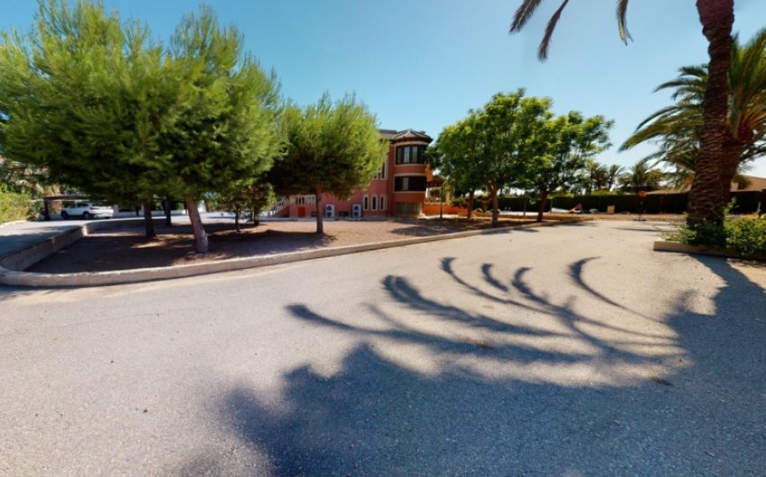 Reventa - Villa -
Elche - Costa Blanca