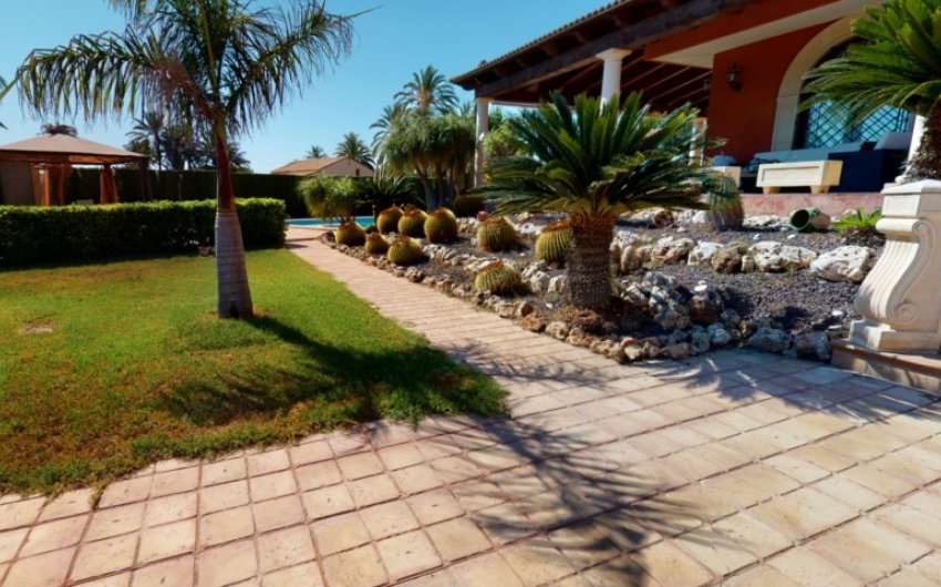 Reventa - Villa -
Elche - Costa Blanca
