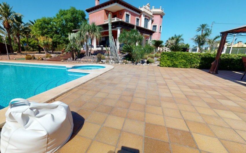 Reventa - Villa -
Elche - Costa Blanca