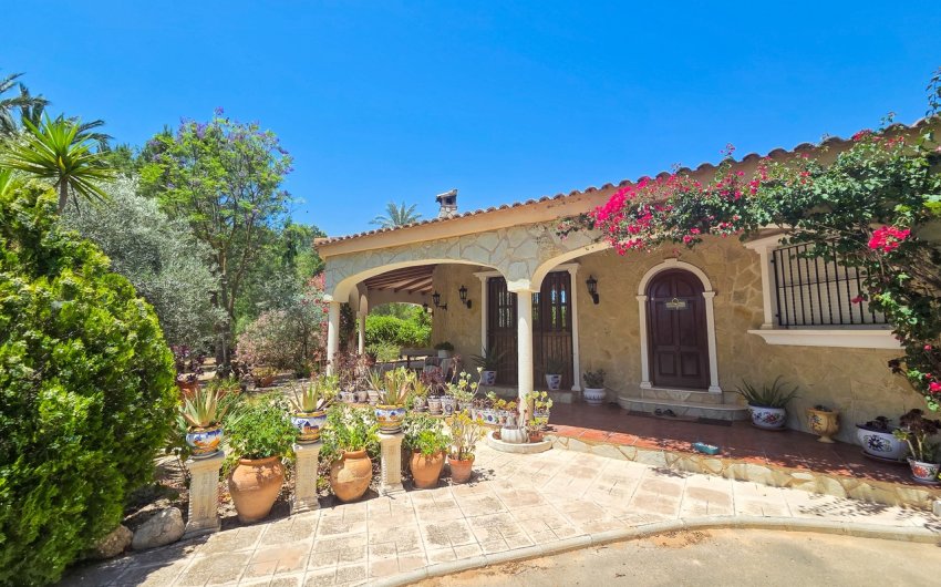 Reventa - Villa -
Elche - Costa Blanca