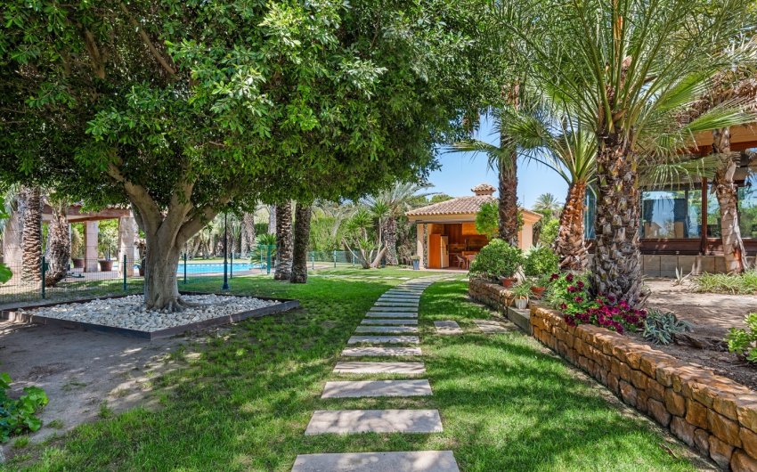 Reventa - Villa -
Elche