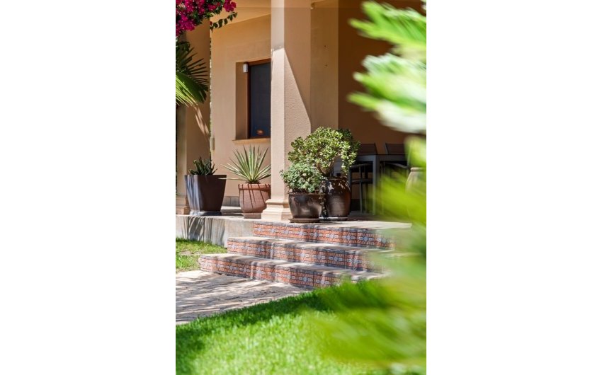 Reventa - Villa -
Elche