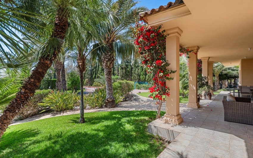 Reventa - Villa -
Elche