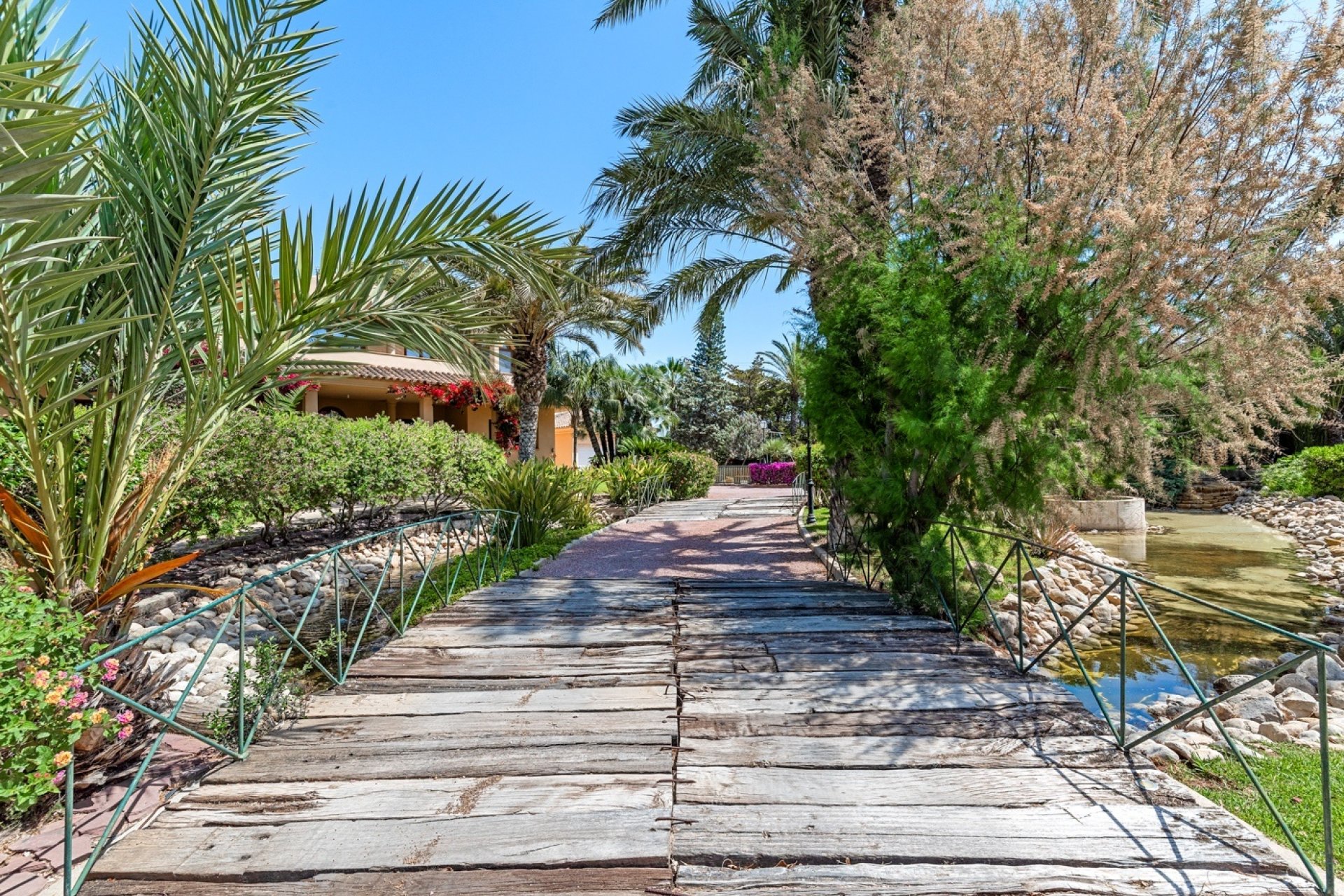 Reventa - Villa -
Elche