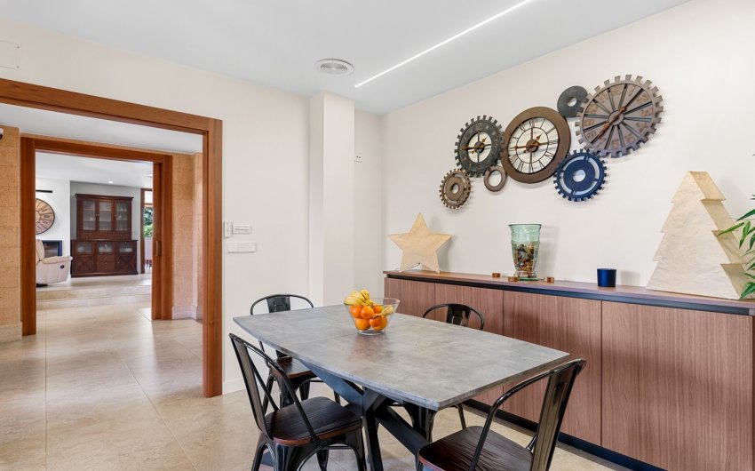 Reventa - Villa -
Elche