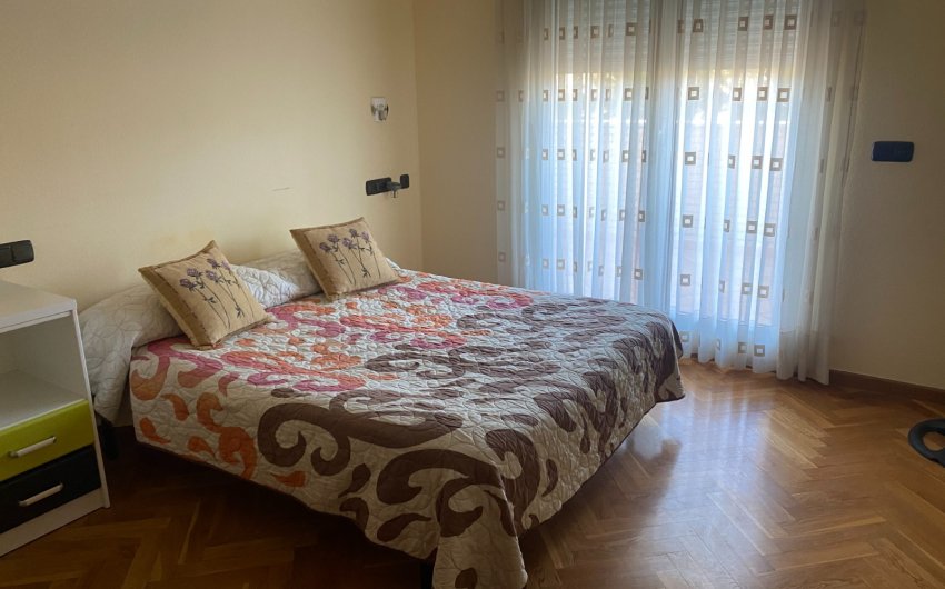 Reventa - Villa -
Elda