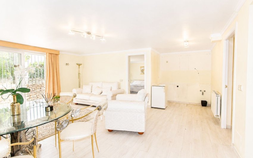 Reventa - Villa -
Elviria - Costa del Sol