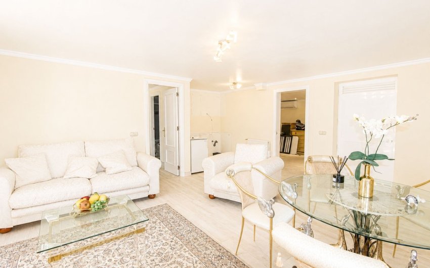 Reventa - Villa -
Elviria - Costa del Sol