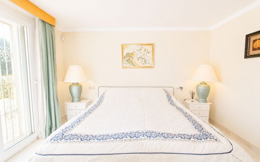 Reventa - Villa -
Elviria - Costa del Sol