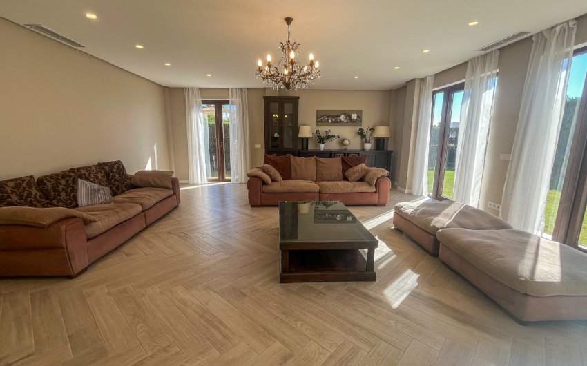 Reventa - Villa -
Finestrat - Balcon sierra cortina