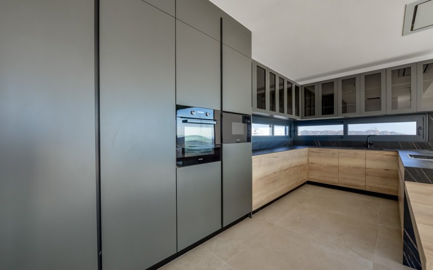 Reventa - Villa -
Finestrat - Sierra Cortina