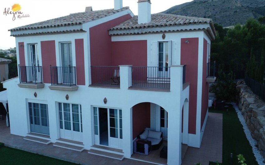 Reventa - Villa -
Finestrat - Sierra Cortina