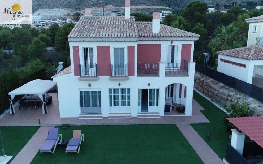 Reventa - Villa -
Finestrat - Sierra Cortina
