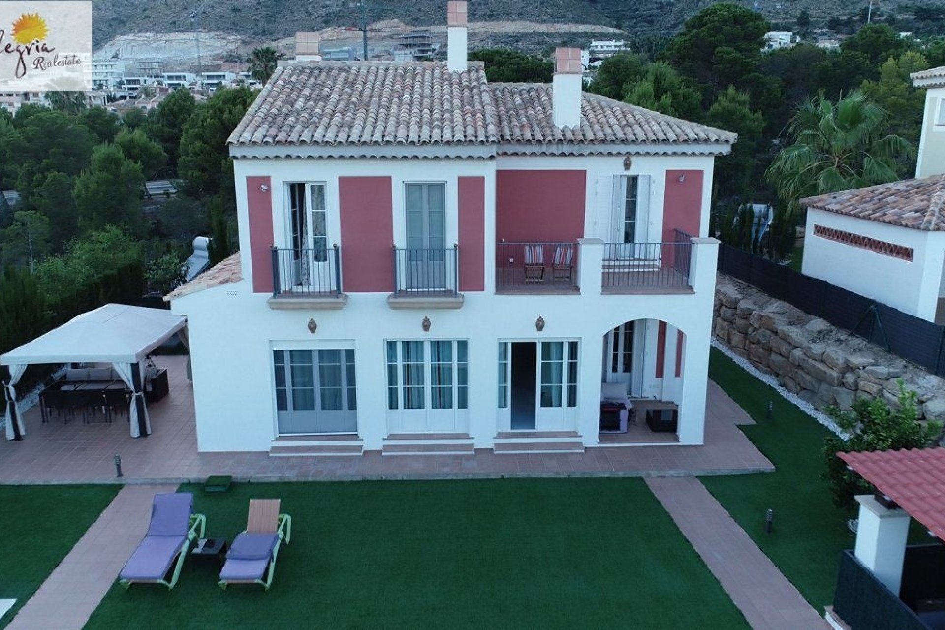 Reventa - Villa -
Finestrat - Sierra Cortina