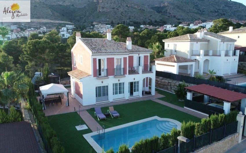 Reventa - Villa -
Finestrat - Sierra Cortina