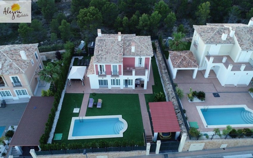 Reventa - Villa -
Finestrat - Sierra Cortina