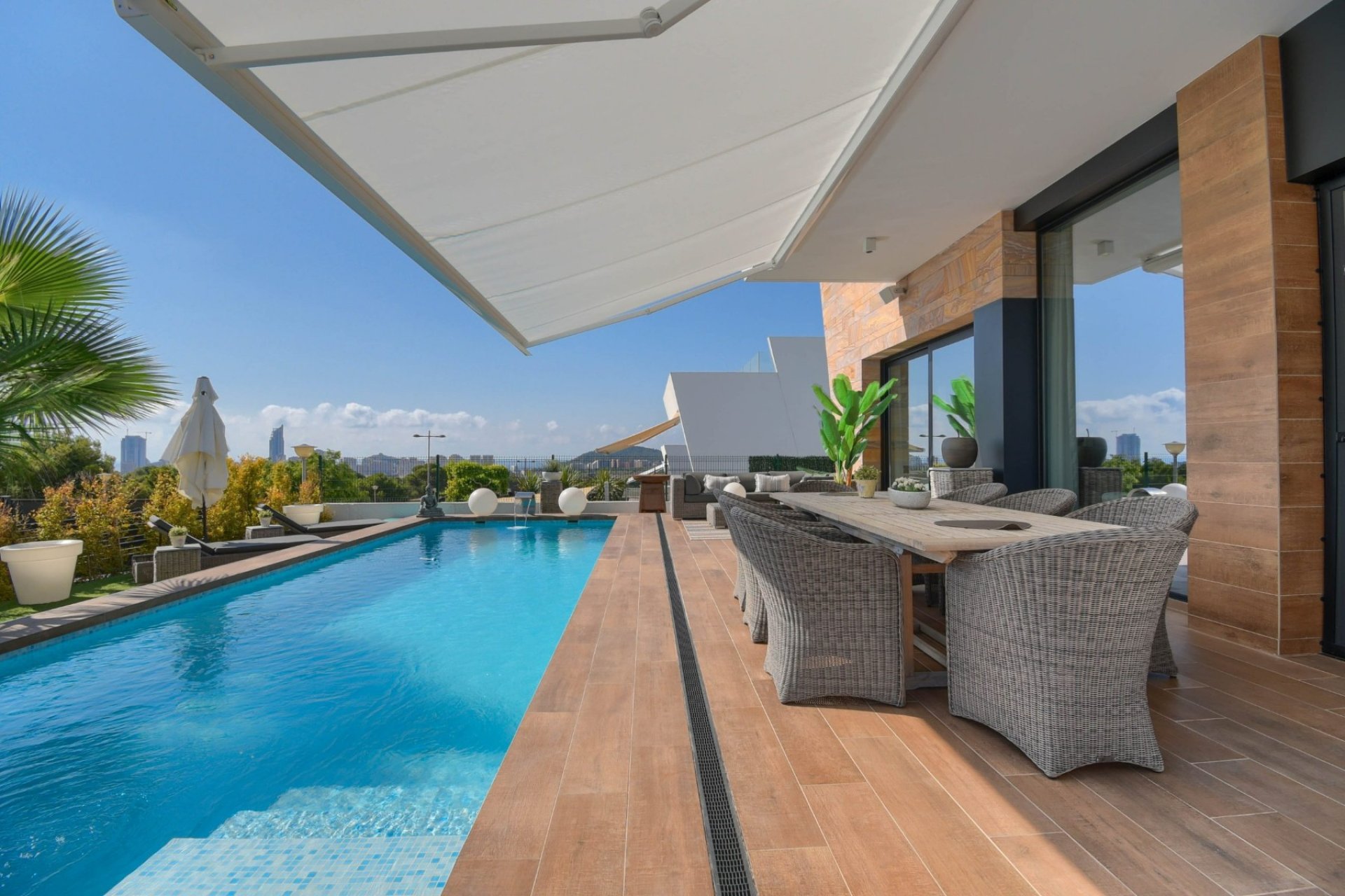 Reventa - Villa -
Finestrat