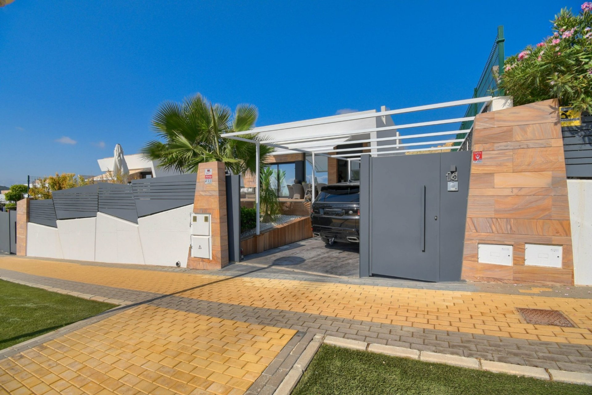 Reventa - Villa -
Finestrat