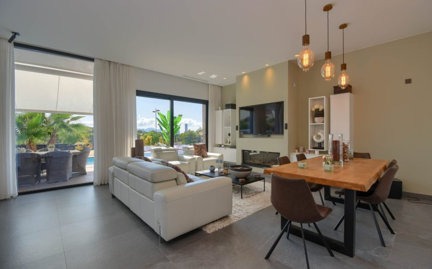 Reventa - Villa -
Finestrat