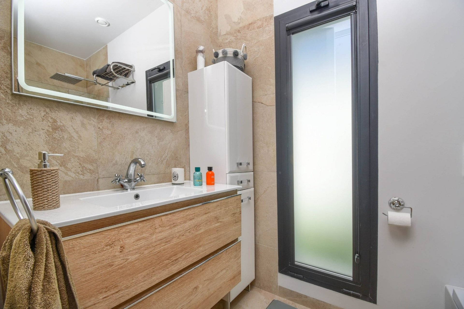 Reventa - Villa -
Finestrat