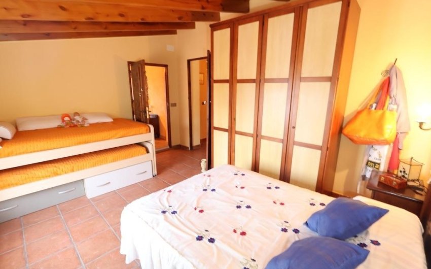 Reventa - Villa -
Fortuna - Inland